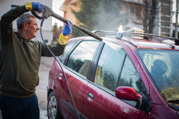 Best Pressure Washing Driveway  in Bloomgton, IN
